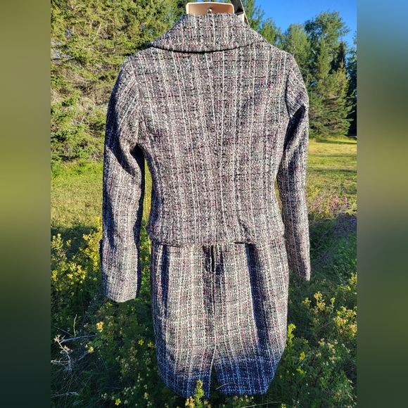 "You Look So Classy!" PINK TARTEN Suit - Picture 5 of 5